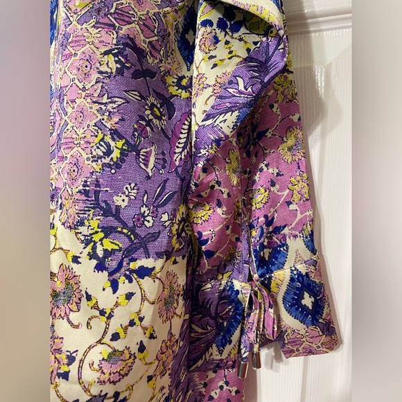 Susan Graver Colorful Patterned Button-Up Shirt size MP - Picture 3 of 8